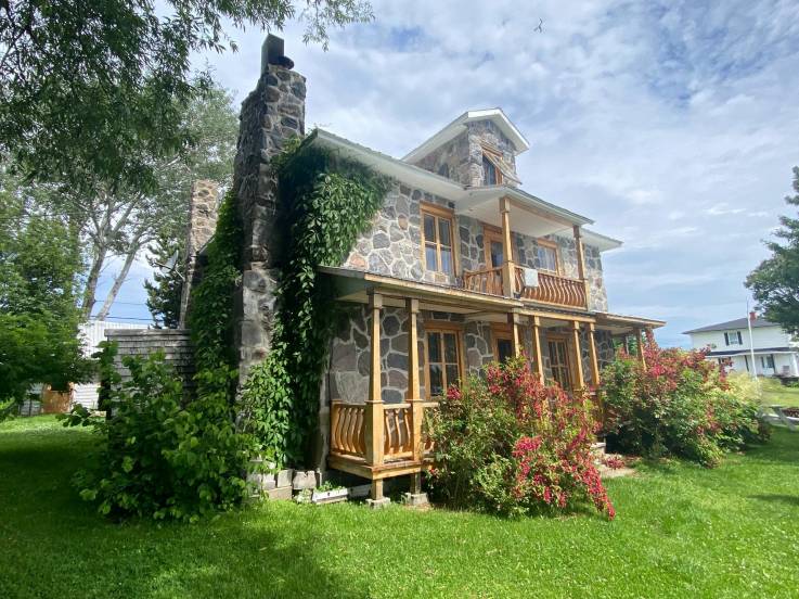 Maison à vendre - L'Isle-aux-Coudres, Charlevoix (IC038)