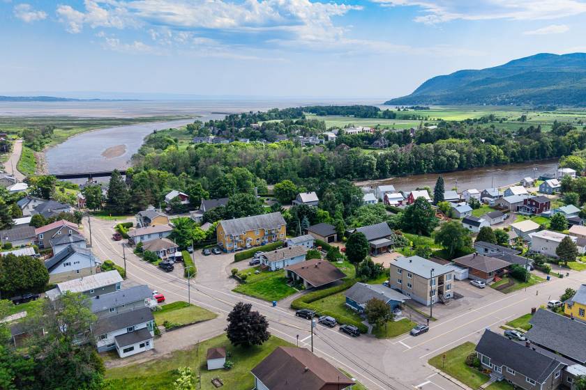 22 - Maison à vendre, Baie-Saint-Paul (Code - sp933, Charlevoix)