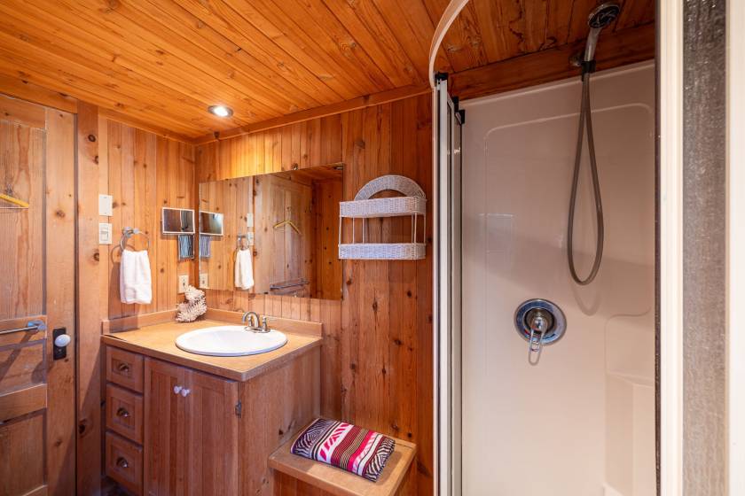 32 - Maison à vendre, La Malbaie (Code - mb426, Charlevoix)