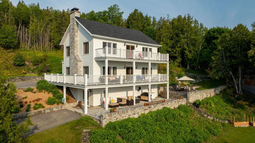 77 - Maison à vendre, La Malbaie (Code - mb427, Charlevoix)