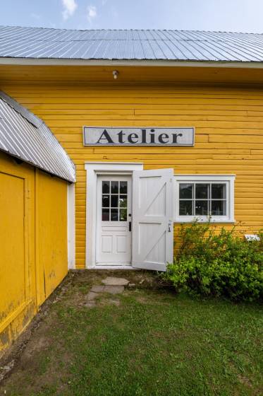 11 - Bâtiment commercial à vendre, Saint-Siméon (Code - ss073, Charlevoix)