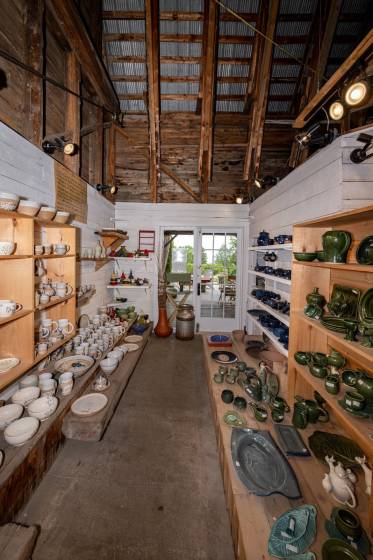 16 - Bâtiment commercial à vendre, Saint-Siméon (Code - ss073, Charlevoix)