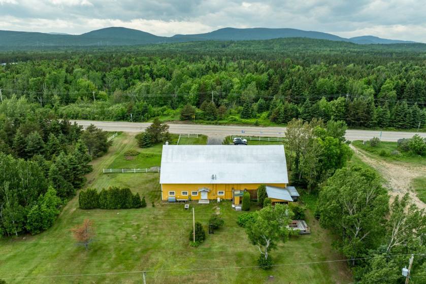 5 - Bâtiment commercial à vendre, Saint-Siméon (Code - ss073, Charlevoix)