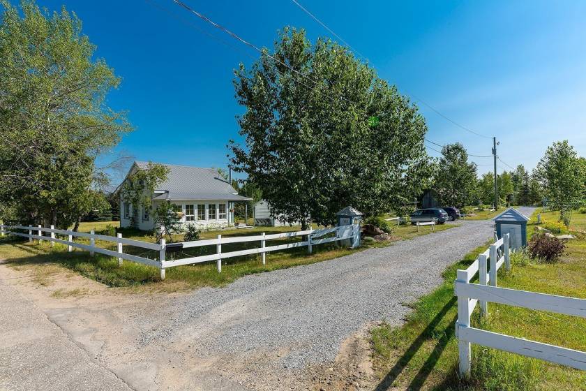 38 - Maison à vendre, Saint-Urbain (Code - su081, Charlevoix)