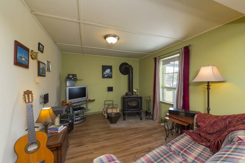 44 - Maison à vendre, Saint-Urbain (Code - su081, Charlevoix)