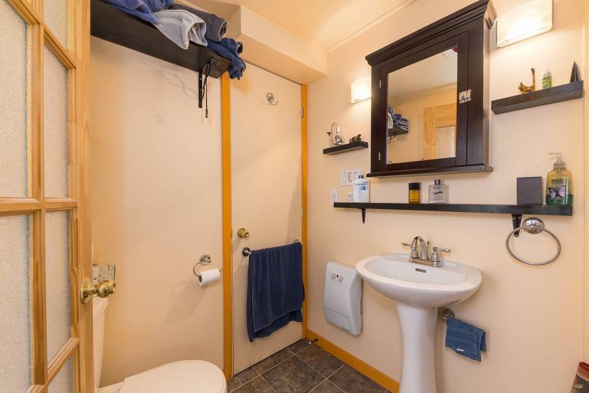 47 - Maison à vendre, Saint-Urbain (Code - su081, Charlevoix)