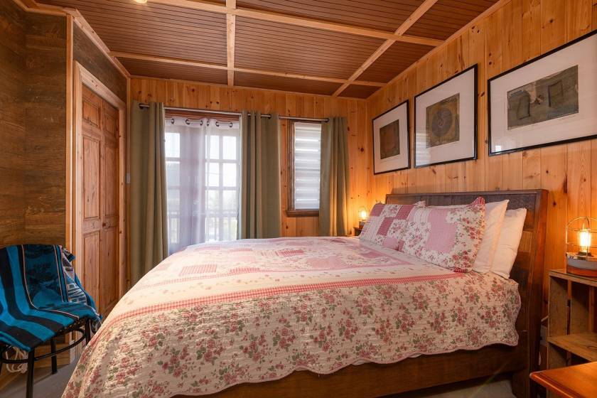 15 - Bâtiment commercial à vendre, Petite-Rivière-Saint-François (Code - pr713, Charlevoix)