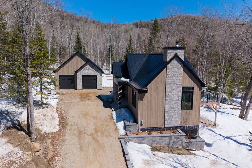 31 - House for sale, Petite-Rivière-Saint-François (Code - pr845, Charlevoix)