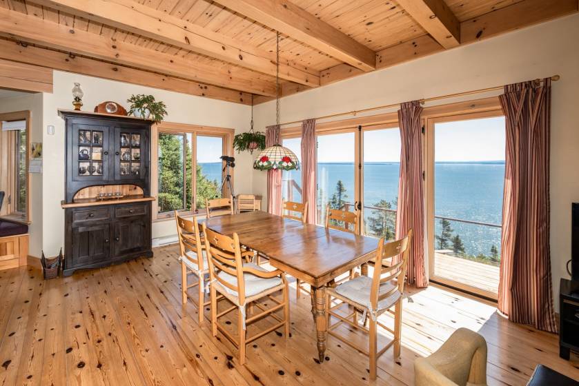 12 - Maison à vendre, Saint-Siméon (Code - ss068, Charlevoix)