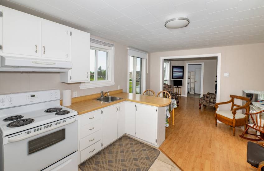 22 - Triplex à vendre, Petite-Rivière-Saint-François (Code - pr851, Charlevoix)