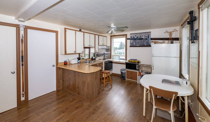 28 - Triplex à vendre, Petite-Rivière-Saint-François (Code - pr851, Charlevoix)