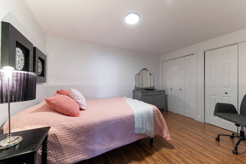 18 - Bâtiment commercial à vendre, Baie-Saint-Paul (Code - sp902, Charlevoix)