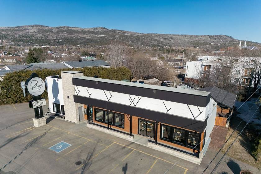 22 - Bâtiment commercial à vendre, Baie-Saint-Paul (Code - sp902, Charlevoix)
