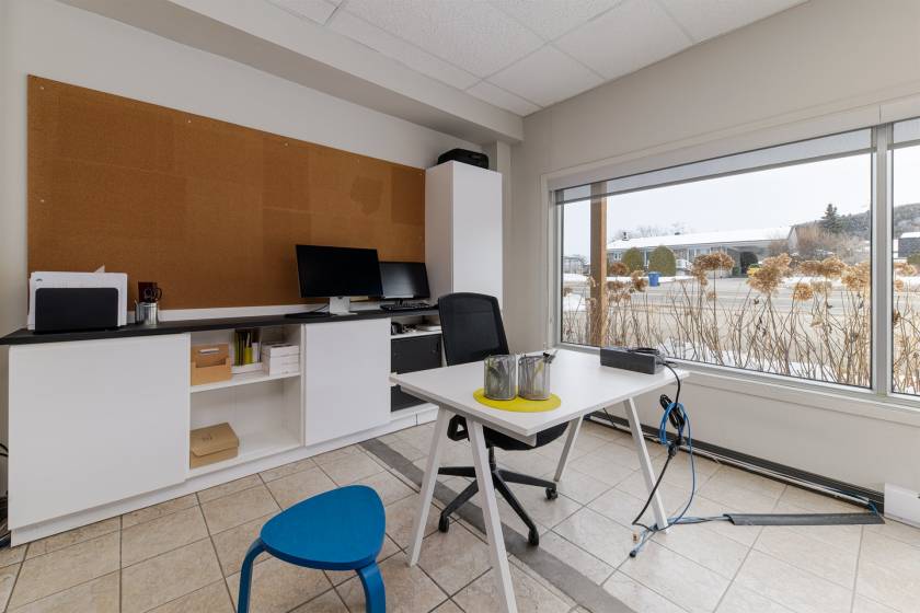 11 - Bâtiment commercial à vendre, Baie-Saint-Paul (Code - sp909, Charlevoix)