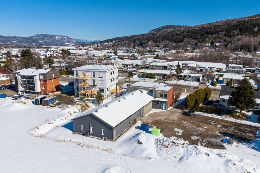 36 - Bâtiment commercial à vendre, Baie-Saint-Paul (Code - sp909, Charlevoix)