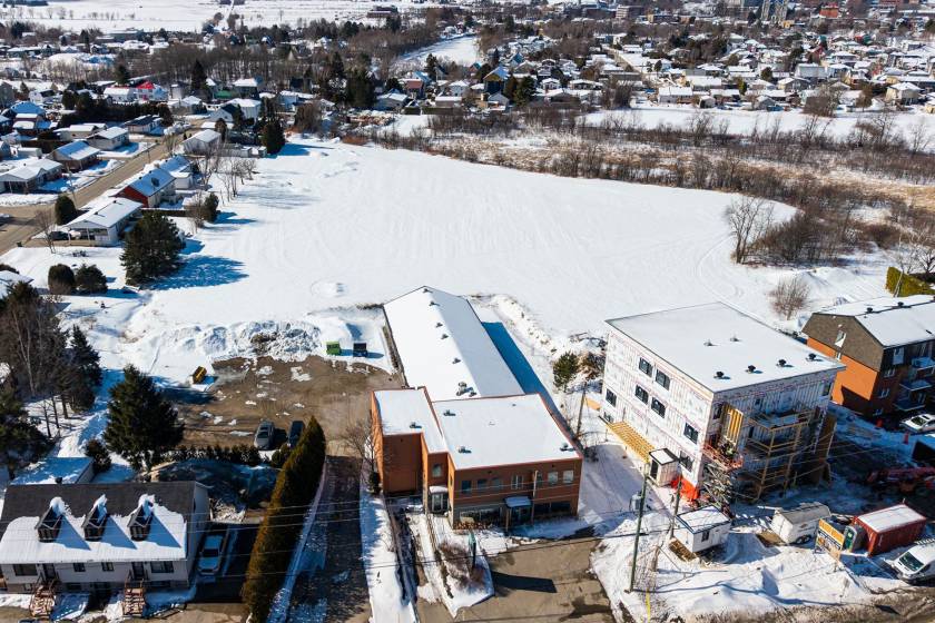 39 - Bâtiment commercial à vendre, Baie-Saint-Paul (Code - sp909, Charlevoix)