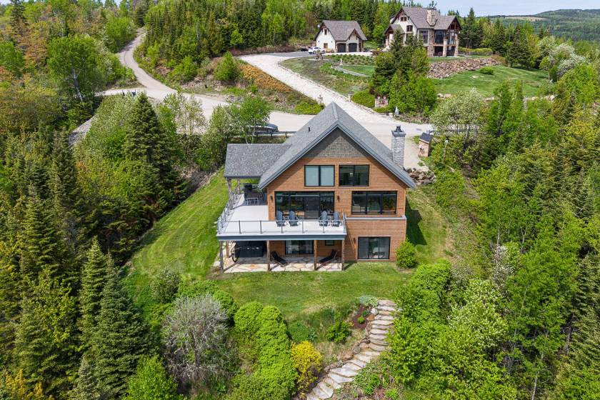 42 - Maison à vendre, Les Éboulements (Code - eb326, Charlevoix)
