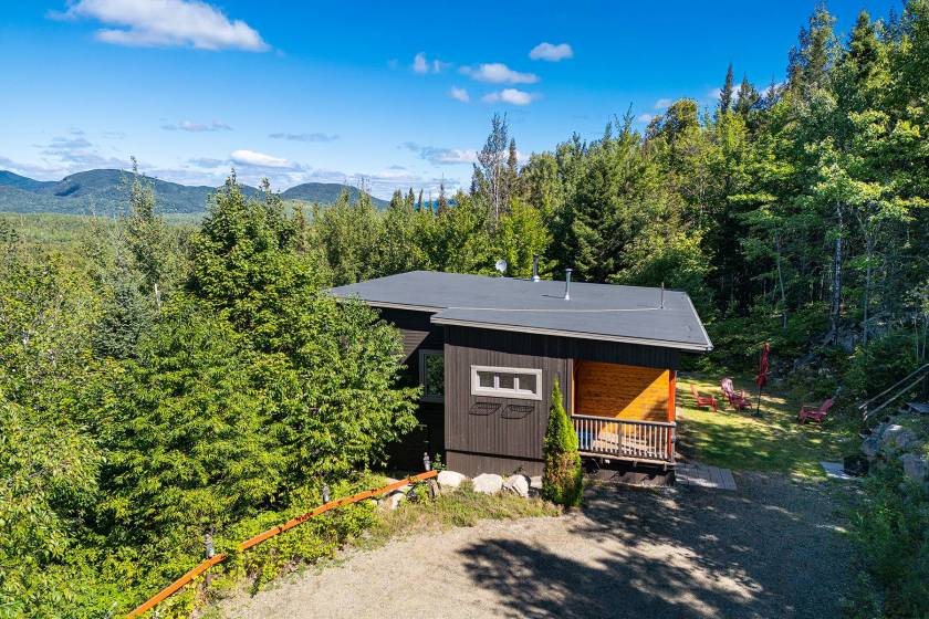 21 - Maison à vendre, Saint-Aimé-des-Lacs (Code - sal038, Charlevoix)