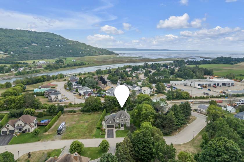 7 - Maison à vendre, Baie-Saint-Paul (Code - sp913, Charlevoix)