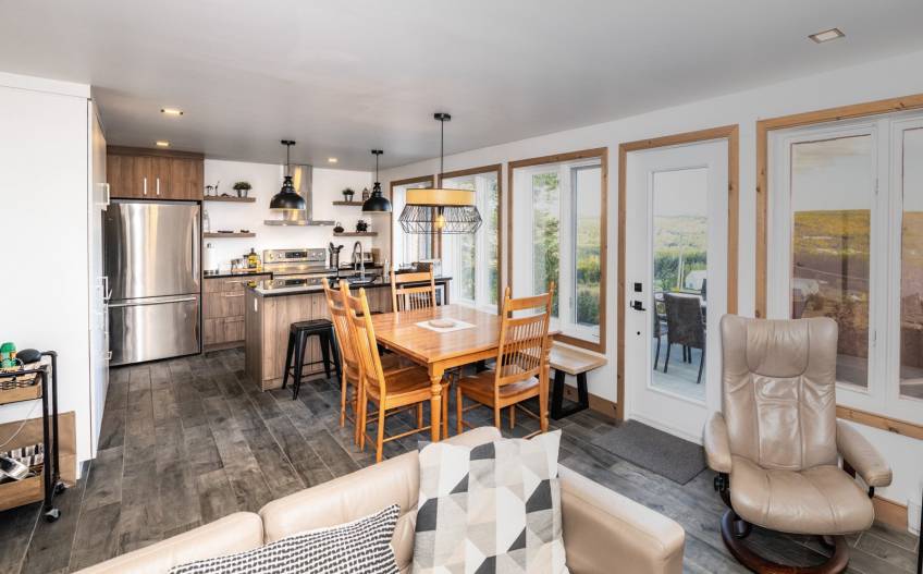 17 - Maison à vendre, Saint-Urbain (Code - su085, Charlevoix)