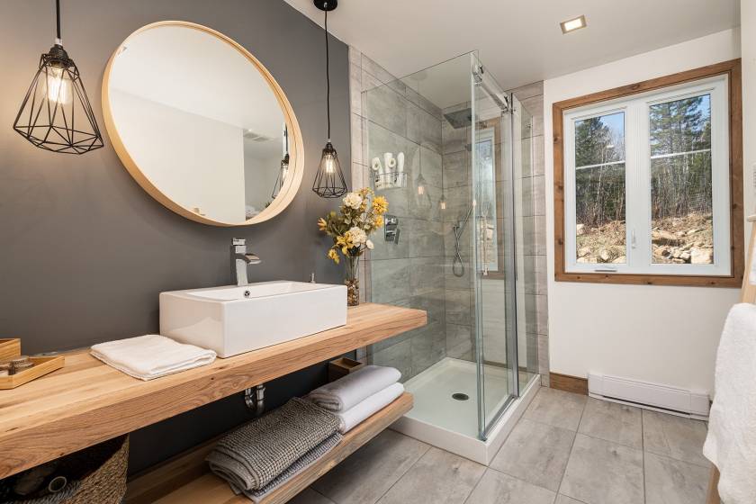 27 - Maison à vendre, Saint-Urbain (Code - su085, Charlevoix)