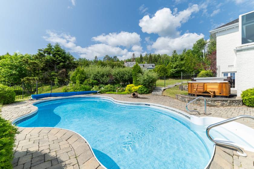 25 - Maison à vendre, La Malbaie (Code - mb411, Charlevoix)