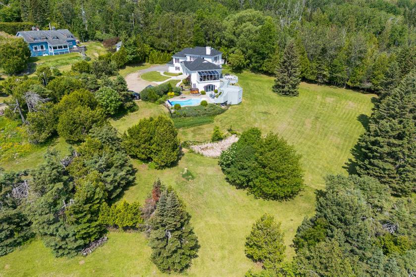35 - Maison à vendre, La Malbaie (Code - mb411, Charlevoix)