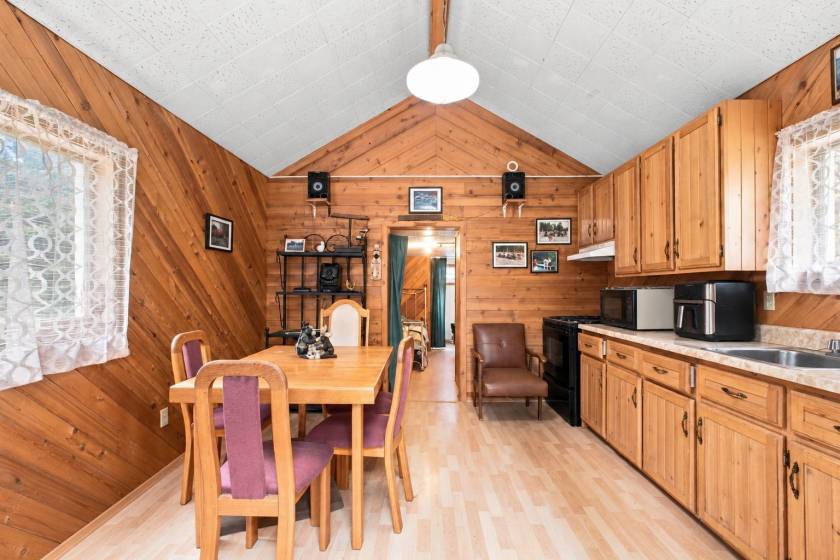 24 - Maison à vendre, Petite-Rivière-Saint-François (Code - pr879, Charlevoix)