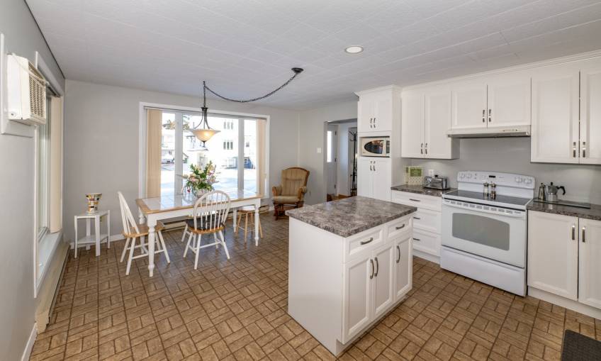 21 - Maison à vendre, Baie-Saint-Paul (Code - sp910, Charlevoix)