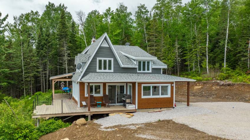 52 - Maison à vendre, Saint-Urbain (Code - su087, Charlevoix)