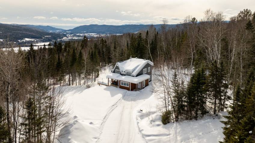 57 - Maison à vendre, Saint-Urbain (Code - su087, Charlevoix)