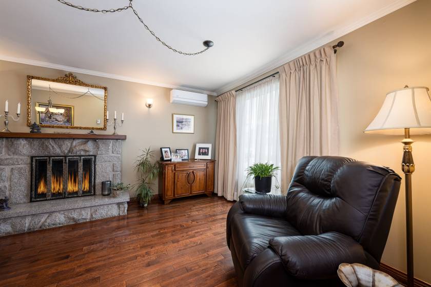 9 - Duplex à vendre, Saint-Urbain (Code - su086, Charlevoix)