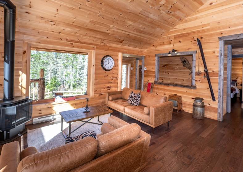 8 - Maison à vendre, La Malbaie (Code - mb419, Charlevoix)