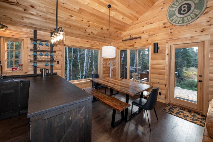 10 - Maison à vendre, La Malbaie (Code - mb415, Charlevoix)