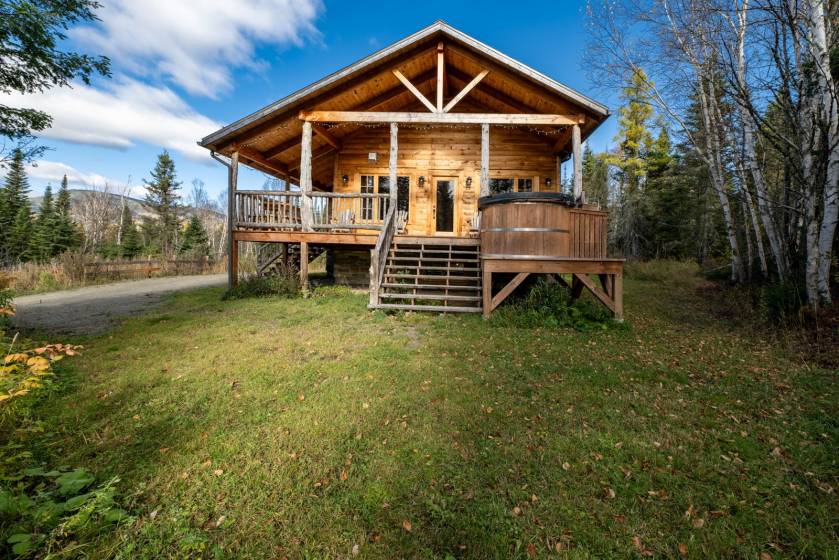 44 - Maison à vendre, La Malbaie (Code - mb415, Charlevoix)