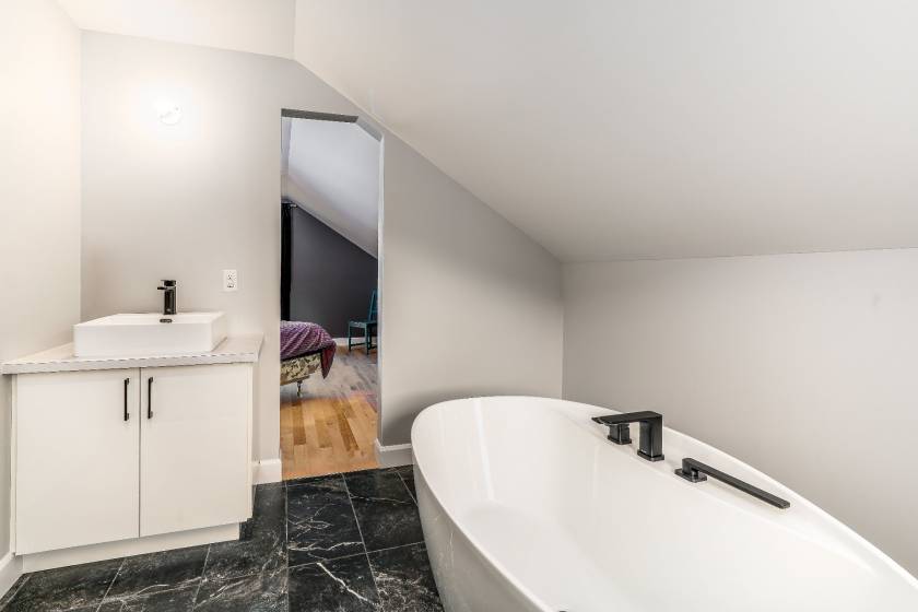 30 - Maison à vendre, Château-Richer (Code - cr035, Vieux-Québec)