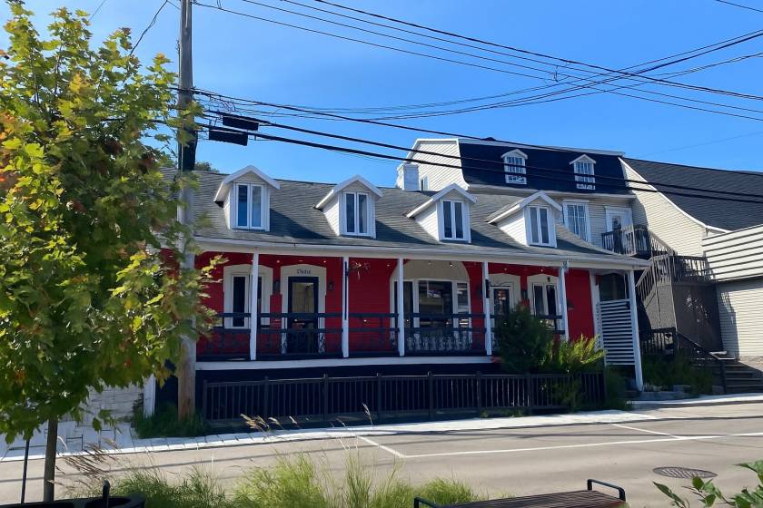 1 - Immeuble à revenus à vendre, La Malbaie (Code - mb420, Charlevoix)