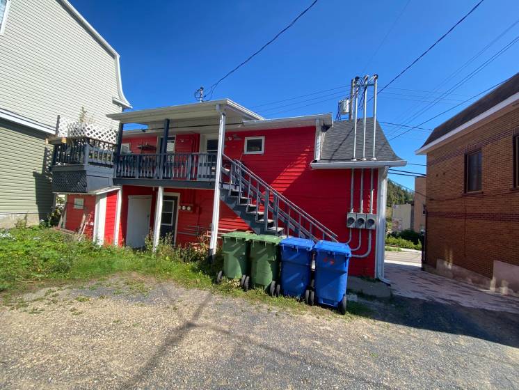 11 - Immeuble à revenus à vendre, La Malbaie (Code - mb420, Charlevoix)