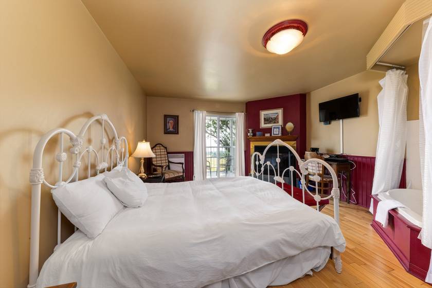 17 - Maison à vendre, Les Éboulements (Code - eb313, Charlevoix)