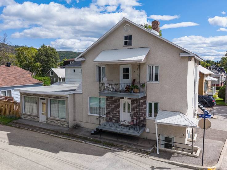 Triplex à vendre - Baie-Saint-Paul, Charlevoix (SP936)